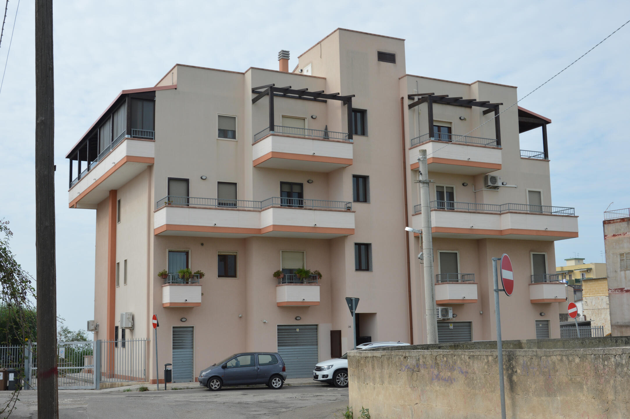 Via Paganini, 40 - Statte (TA) Realizzazione di complesso edilizio di n°8 unità abitative.